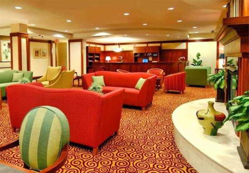 คอร์ทยาร์ด ชาร์ลอตต์ แกสโตเนีย Hotel ภายนอก รูปภาพ