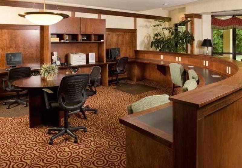 คอร์ทยาร์ด ชาร์ลอตต์ แกสโตเนีย Hotel ภายนอก รูปภาพ