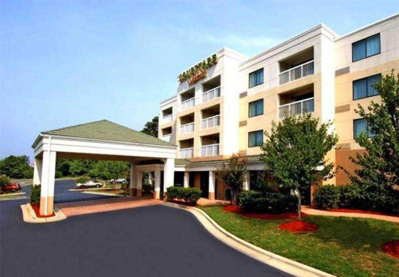 คอร์ทยาร์ด ชาร์ลอตต์ แกสโตเนีย Hotel ภายนอก รูปภาพ
