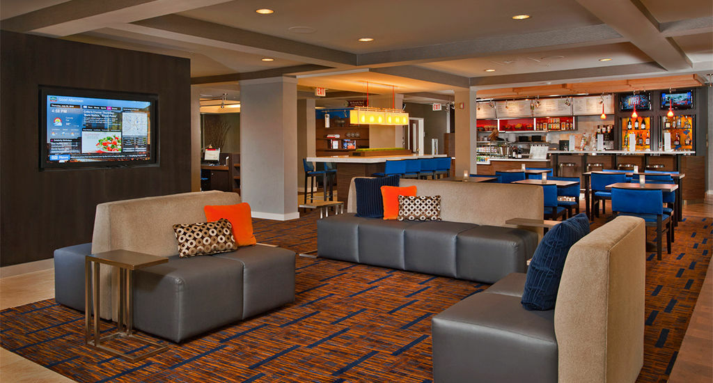 คอร์ทยาร์ด ชาร์ลอตต์ แกสโตเนีย Hotel ภายนอก รูปภาพ